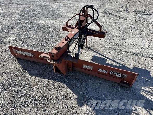 Rhino R800 Druga oprema za traktorje