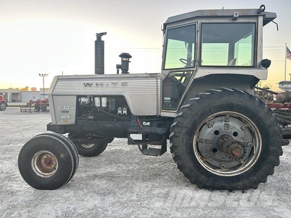 White 2-135 Traktorji