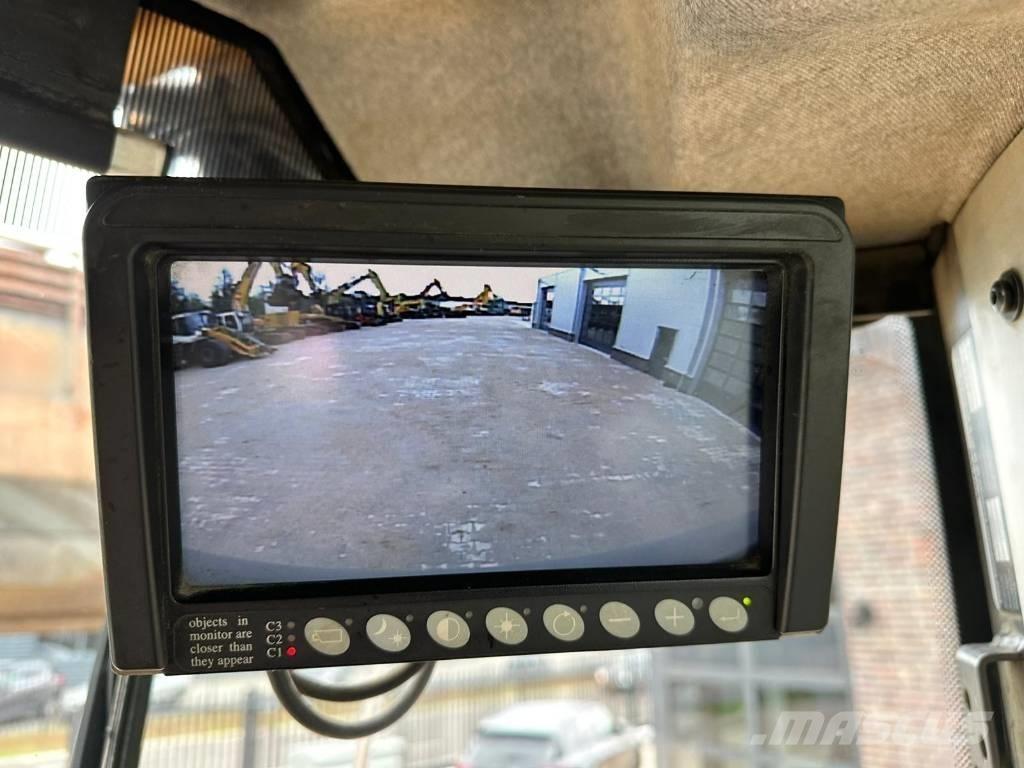 Volvo L 250 G Kolesni nakladalci