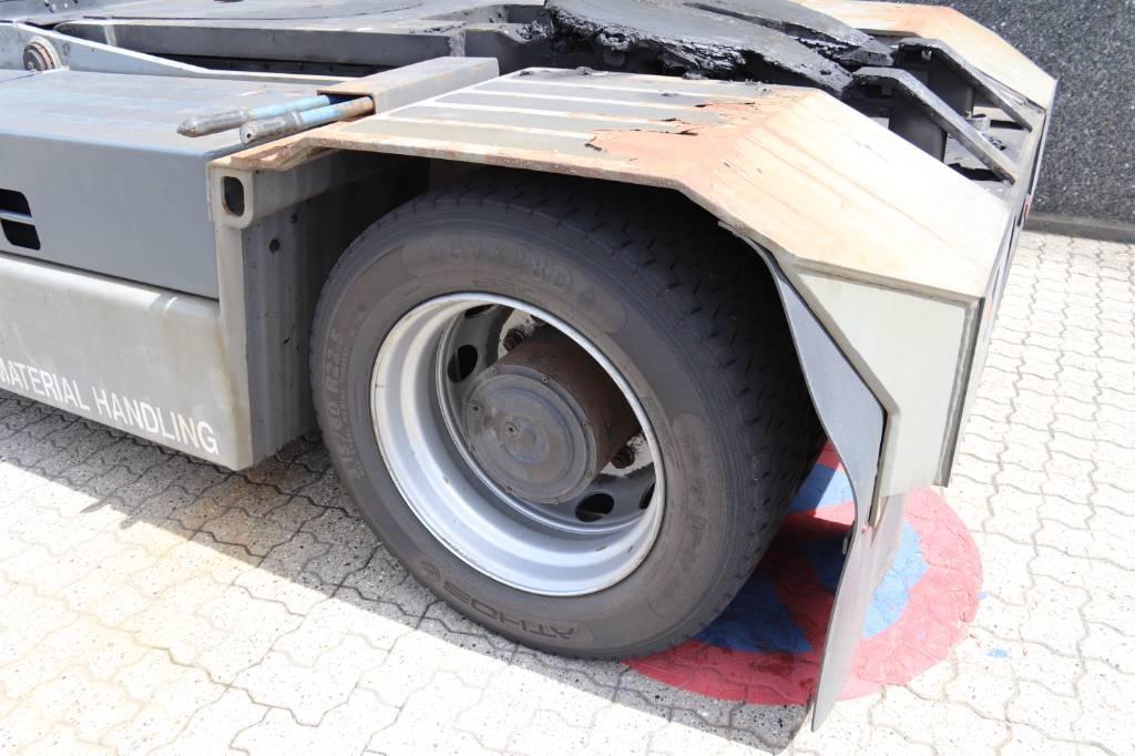 Kalmar TR 618 i Terminalni vlačilci