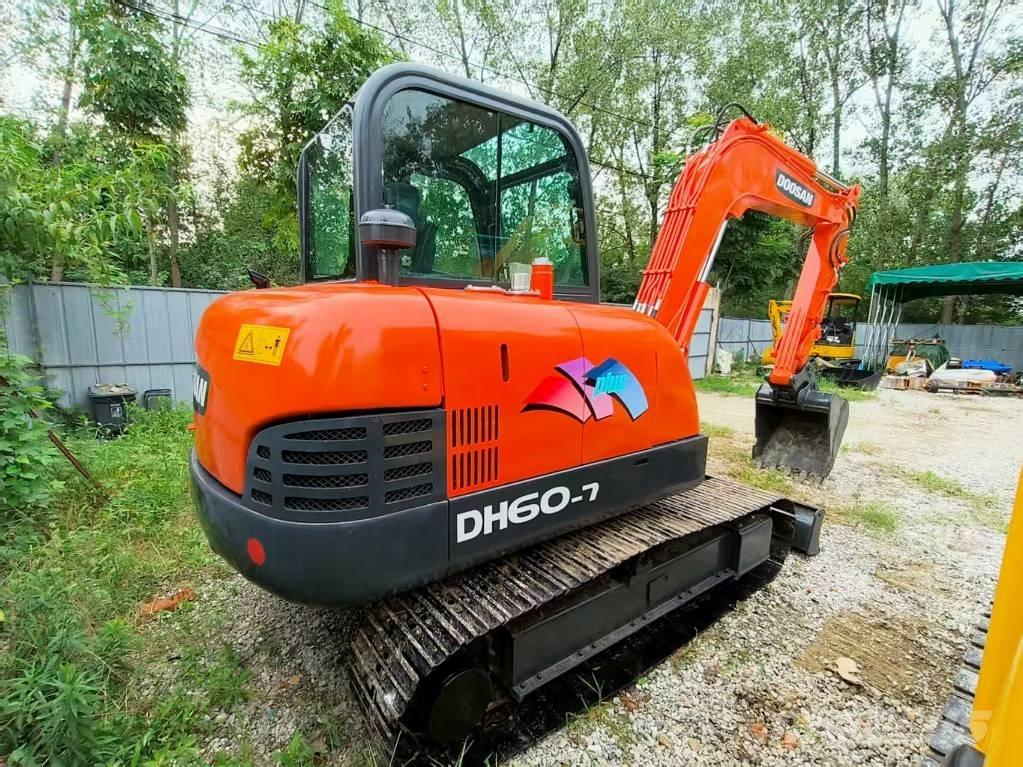 Doosan DH 60 Mini bagri <7t