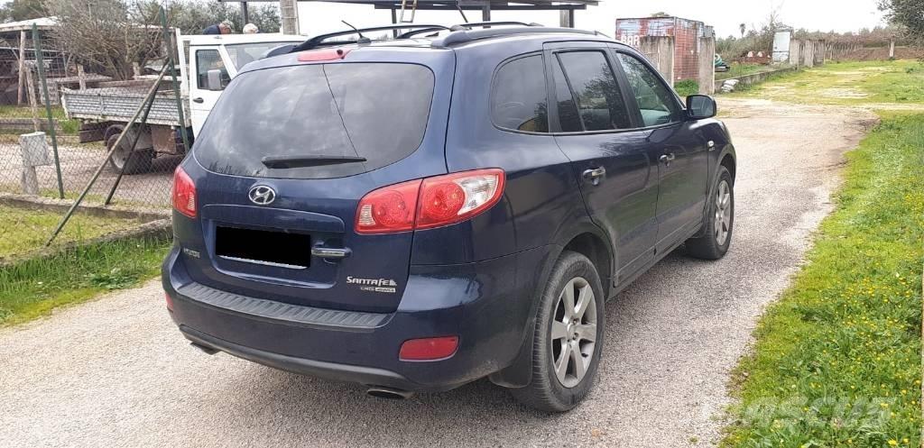 Hyundai SANTA FE Avtomobili