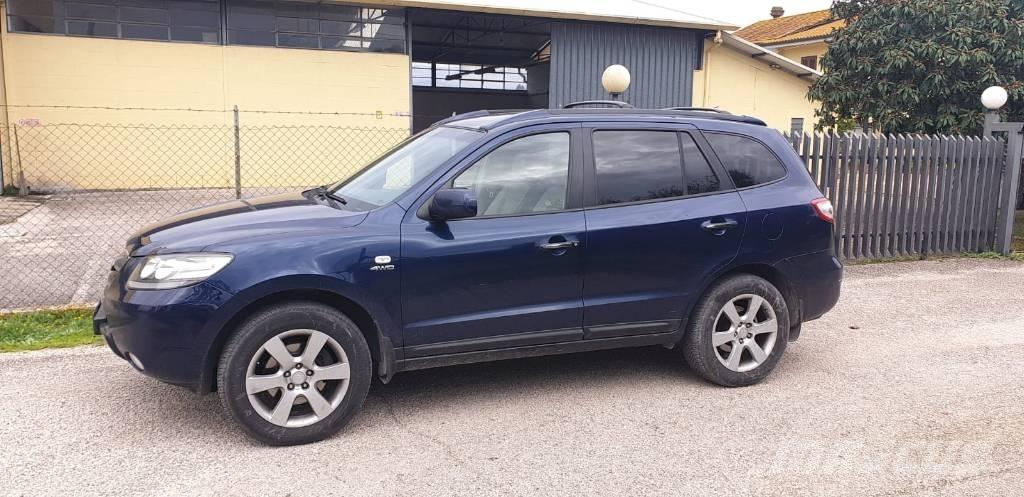 Hyundai SANTA FE Avtomobili