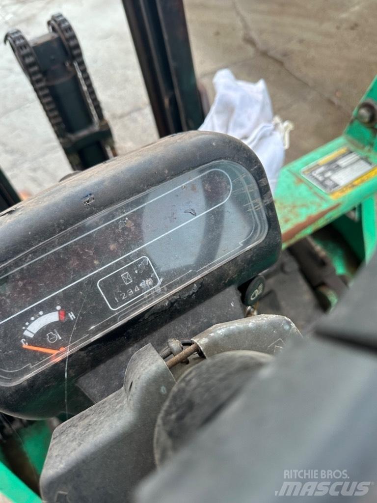Mitsubishi FG 15 Plinski viličarji
