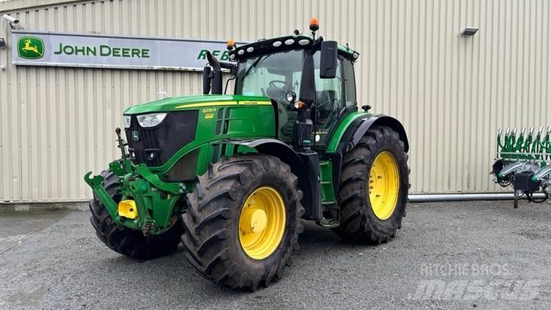 John Deere 6230 R Traktorji