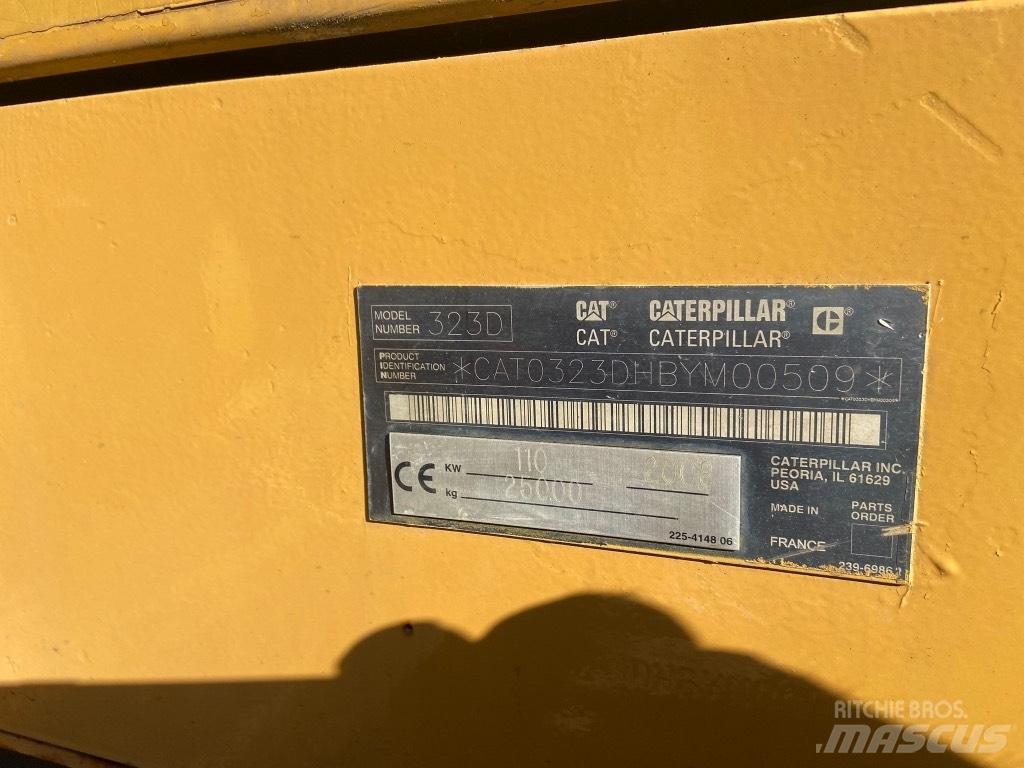CAT 323 D Bagri goseničarji