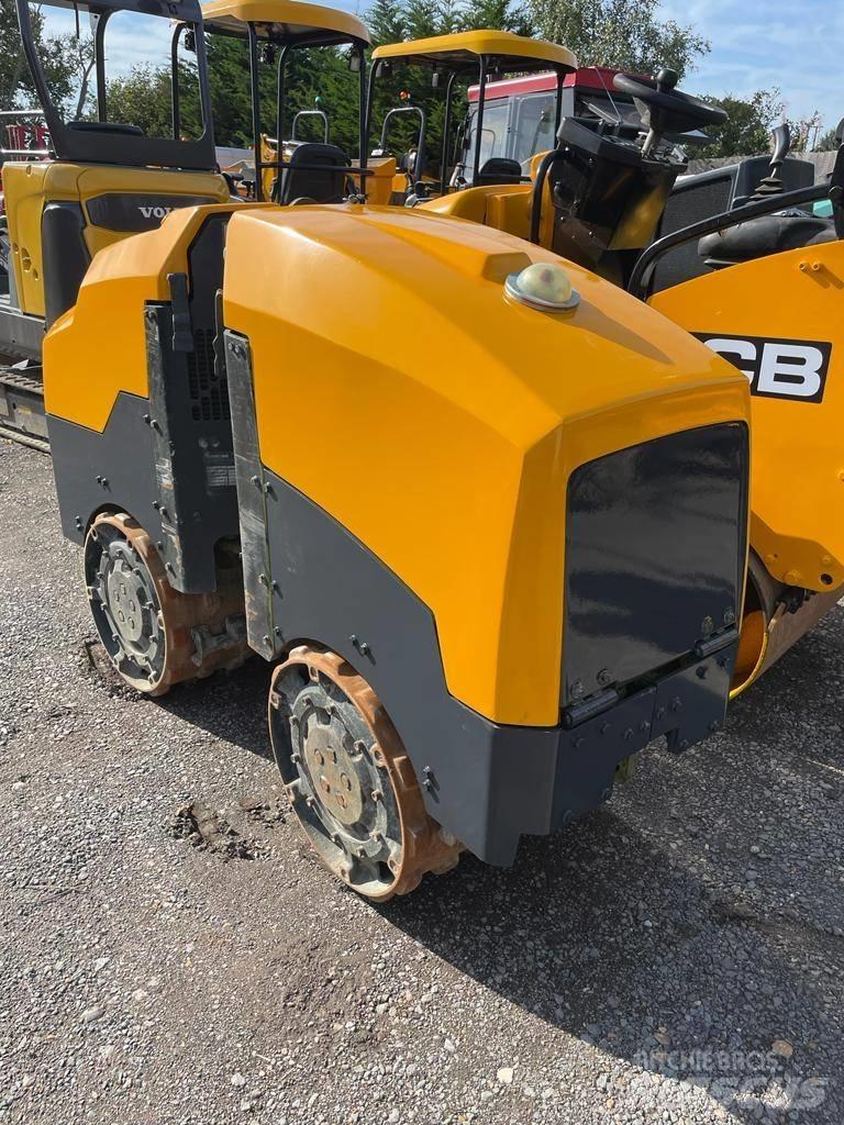 Ammann ARR 1575 Kompaktorji tal