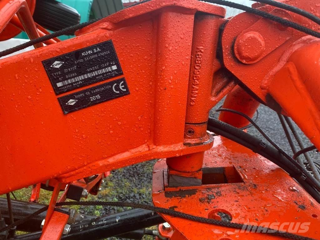 Kuhn GF8702 Obračalniki in zgrabljalniki