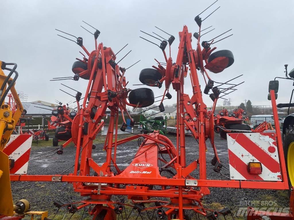 Kuhn GF8702 Obračalniki in zgrabljalniki