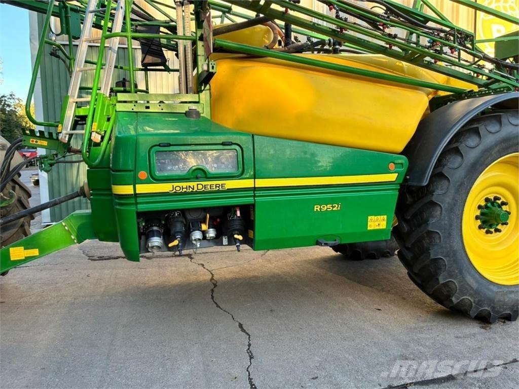 John Deere R952i Vlečne škropilnice