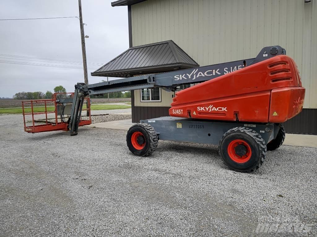 SkyJack SJ 45 T Teleskopske dvižne ploščadi