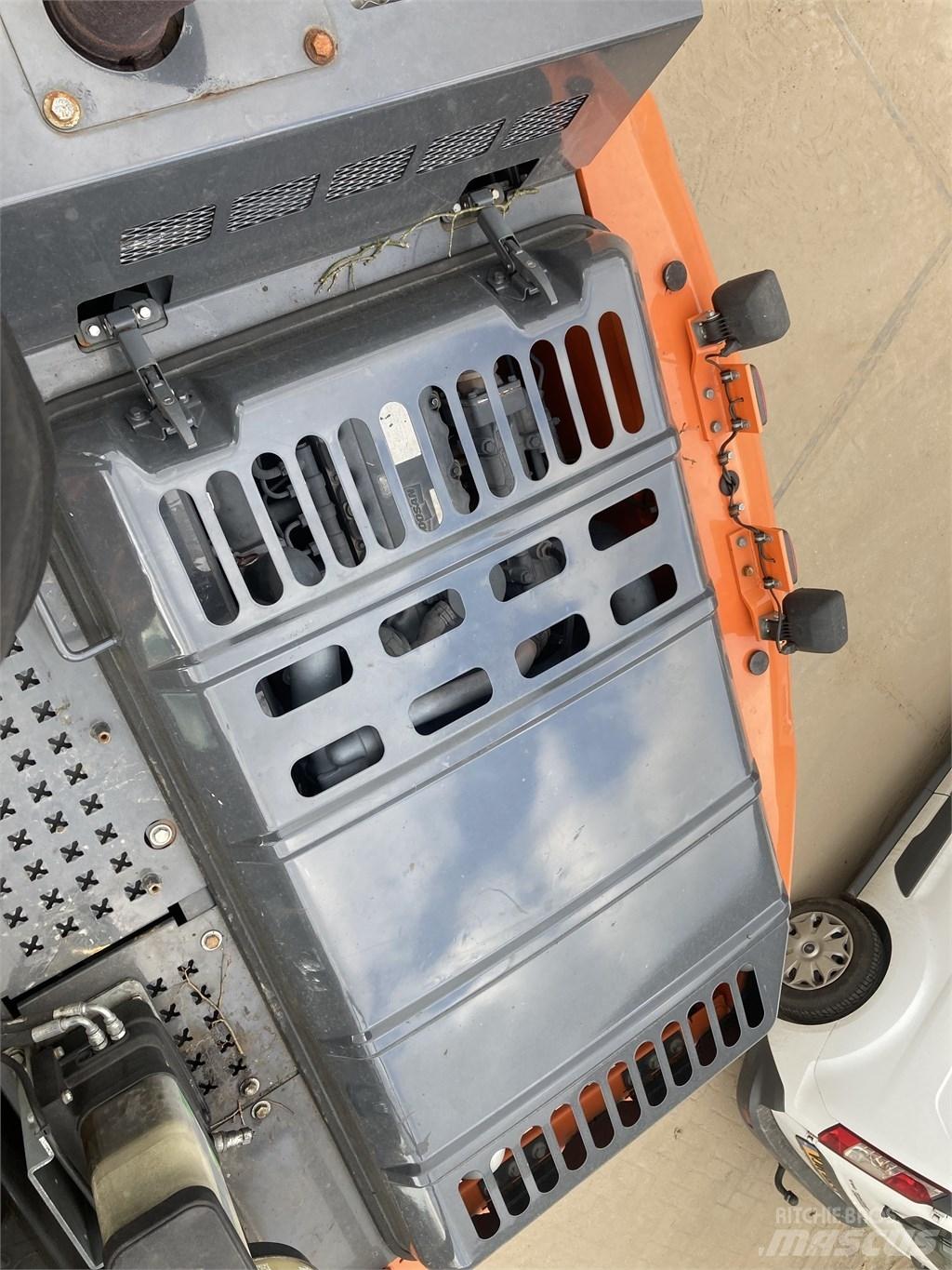 Doosan DX 170-5 W Bagri na kolesih