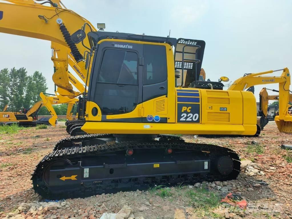 Komatsu PC 220-8 Bagri goseničarji