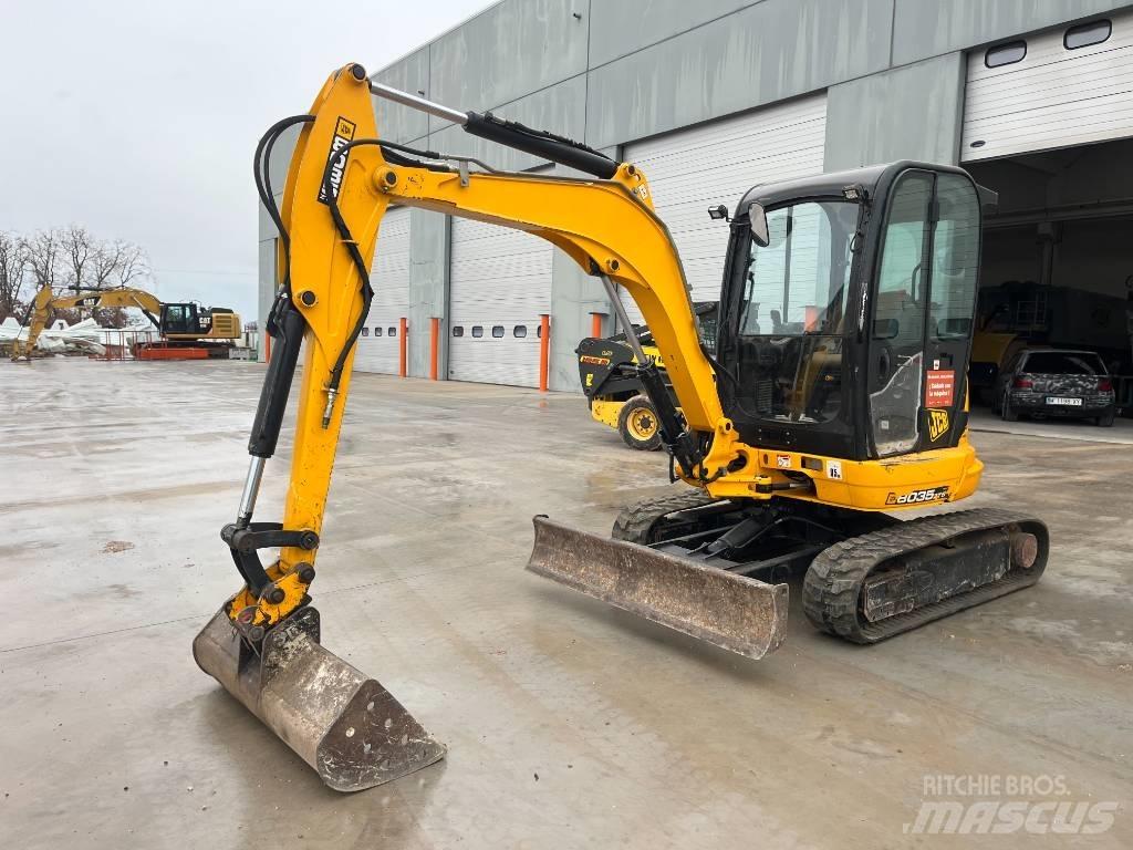 JCB 8035 ZTS Mini bagri <7t