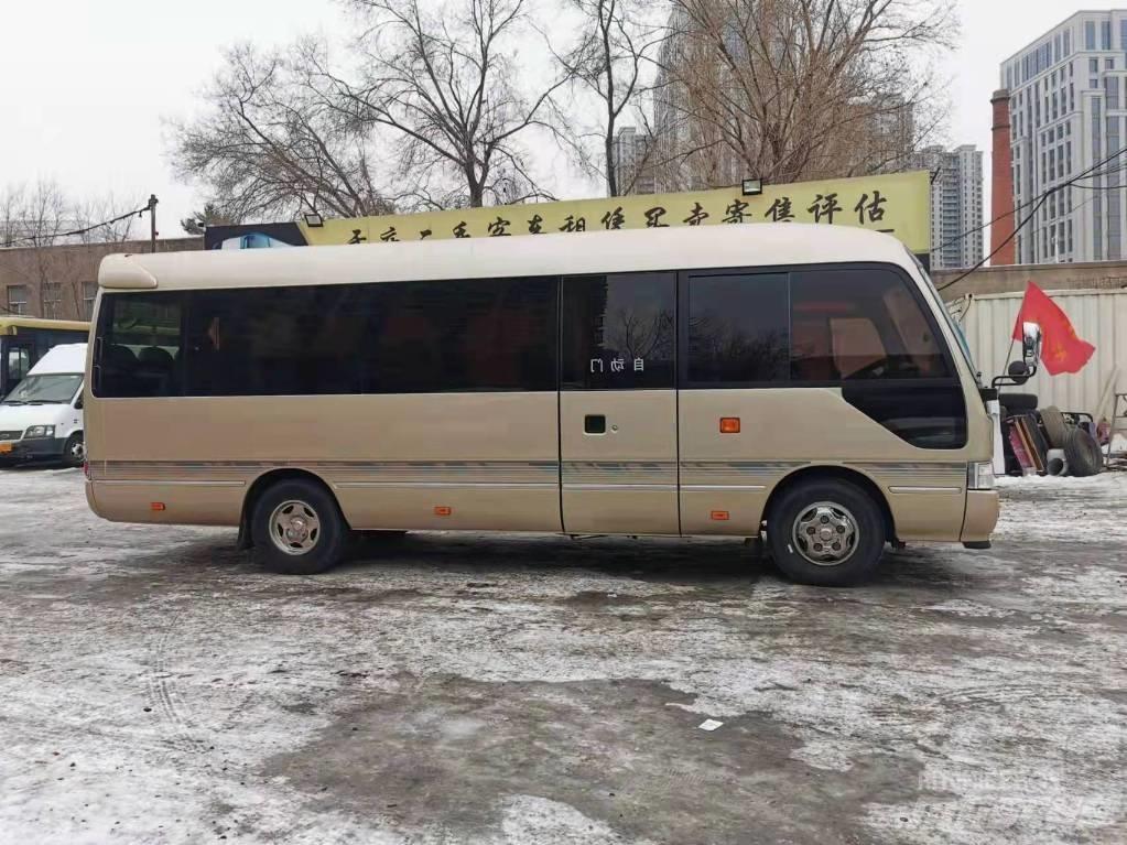 Toyota Coaster Bus Mini avtobusi