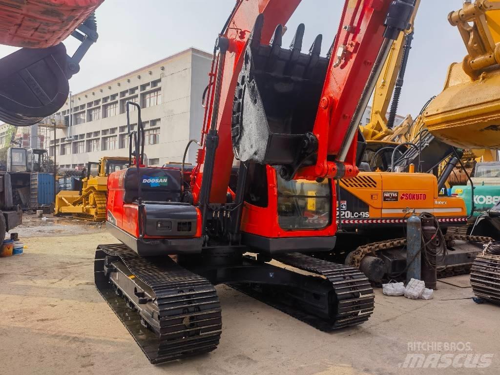 Doosan DX 140 LC Bagri goseničarji