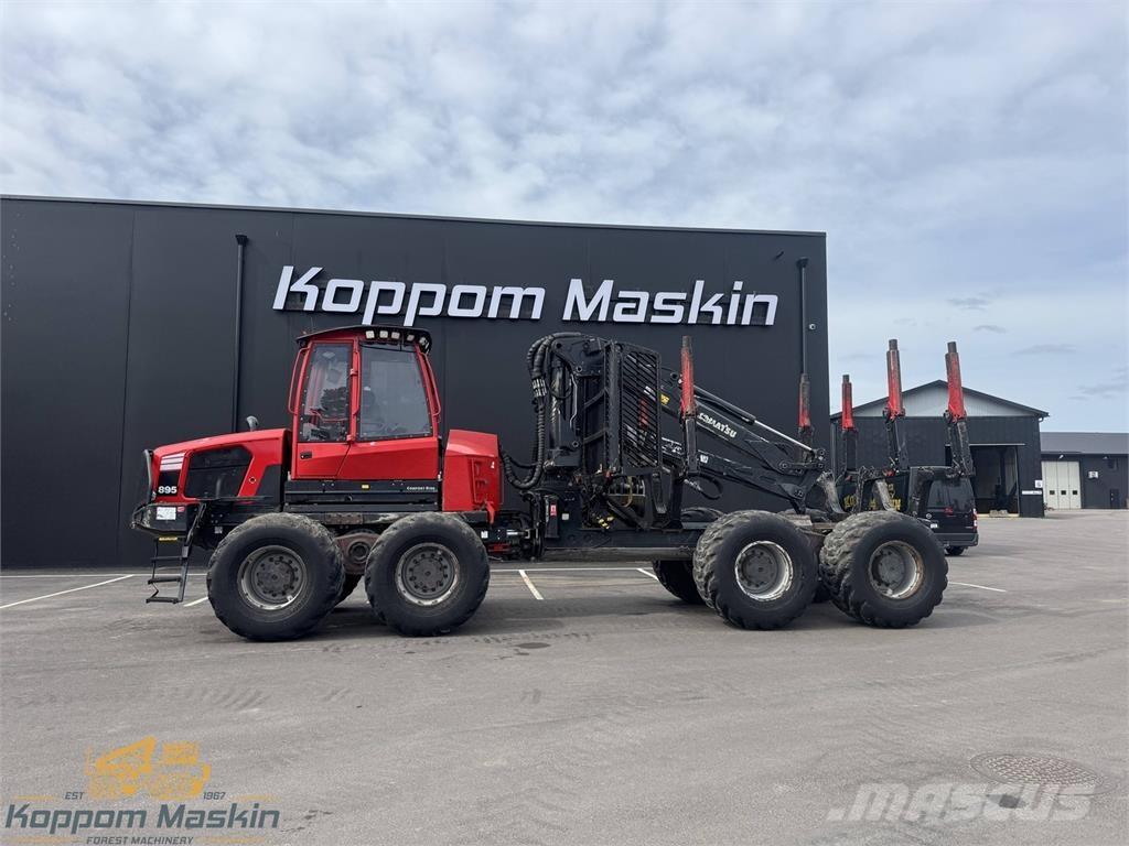 Komatsu 895 Forwarderji