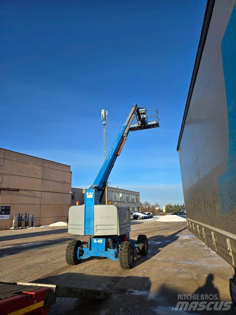 Genie S 45 Teleskopske dvižne ploščadi
