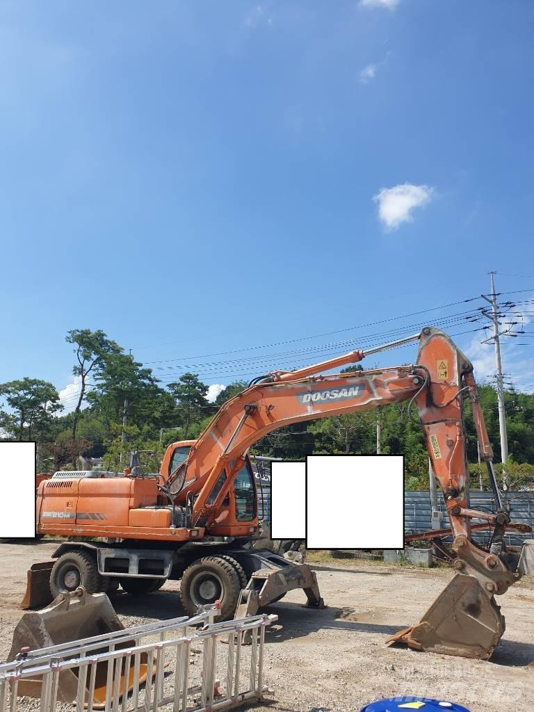 Doosan DX210WA Bagri na kolesih