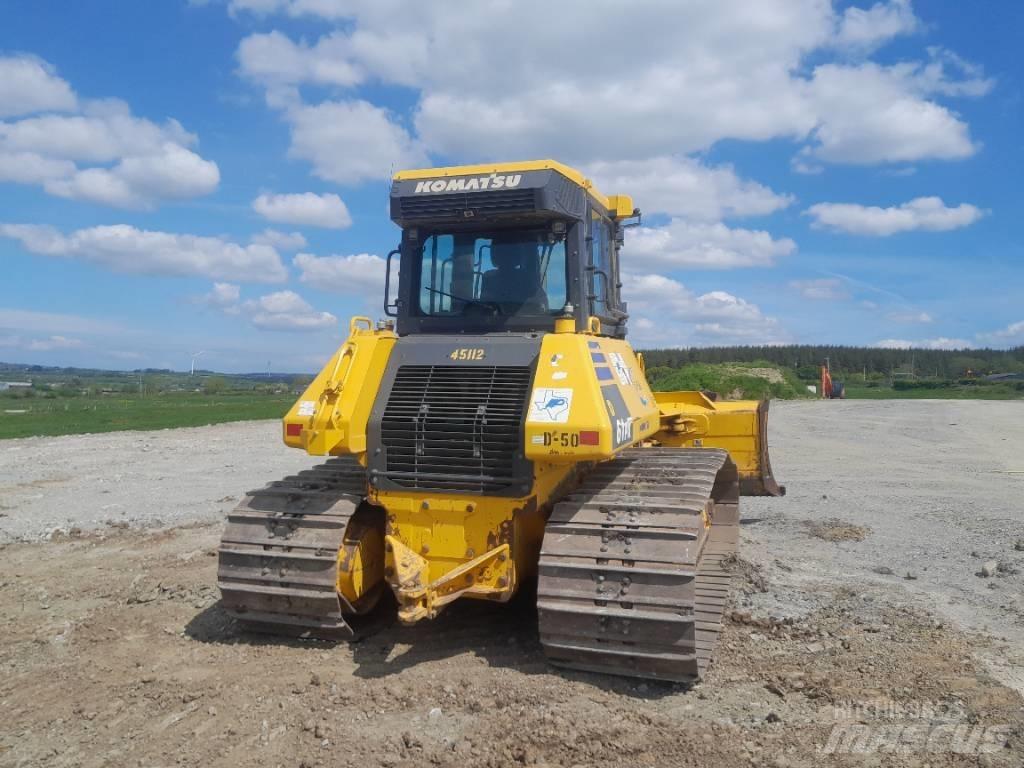 Komatsu D61 PX-24 Buldožerji goseničarji