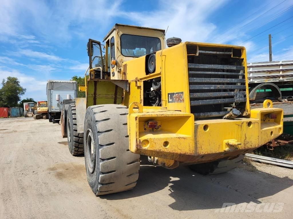 Volvo L 160 Kolesni nakladalci