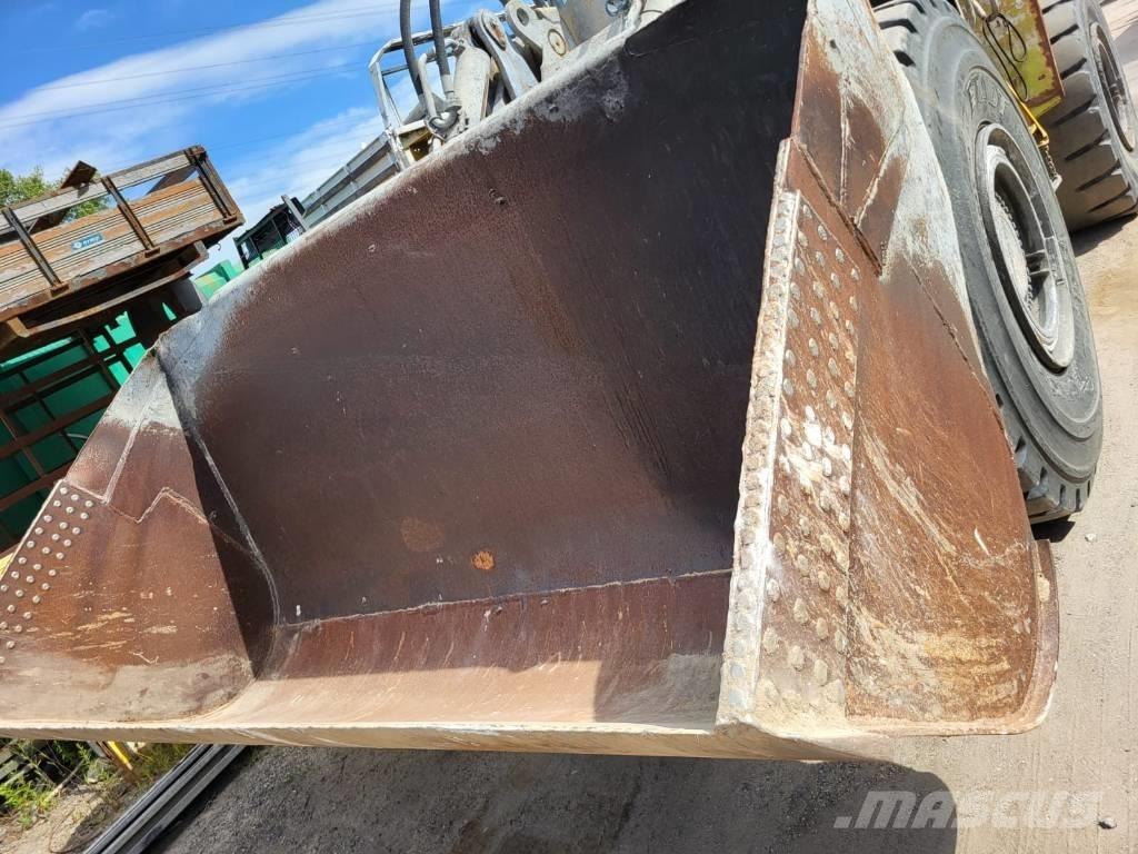 Volvo L 160 Kolesni nakladalci