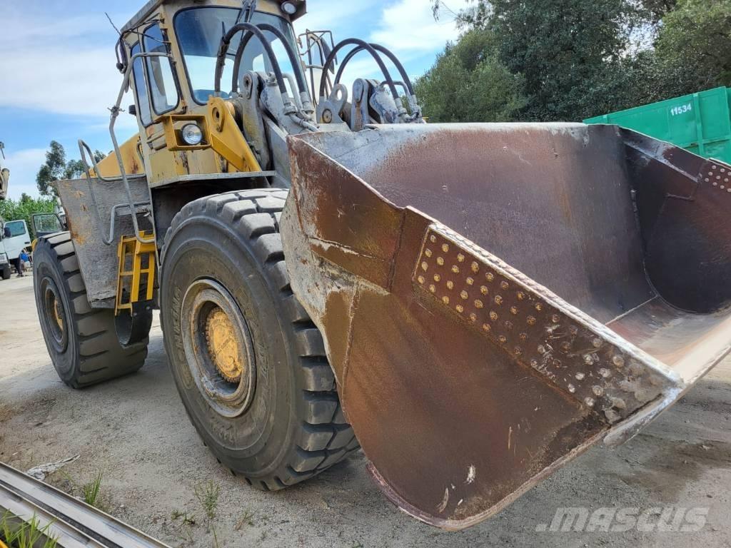 Volvo L 160 Kolesni nakladalci