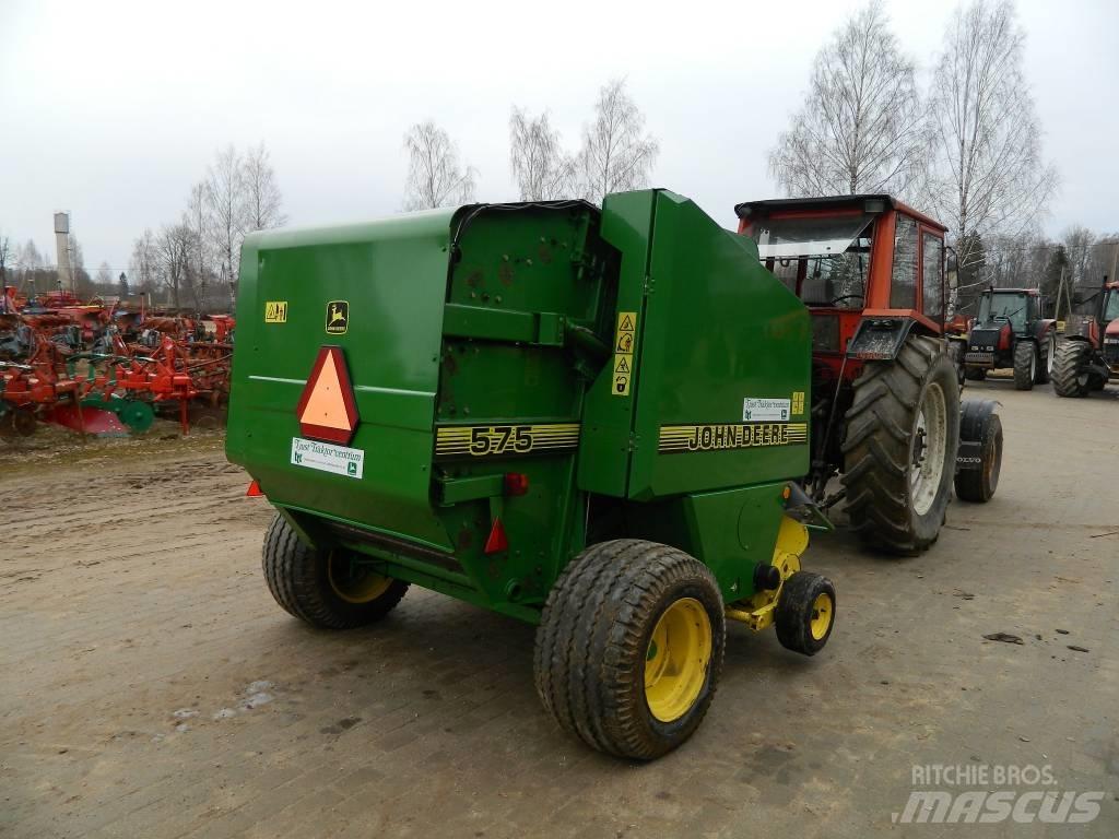 John Deere 575 Balirke (okrogle bale)