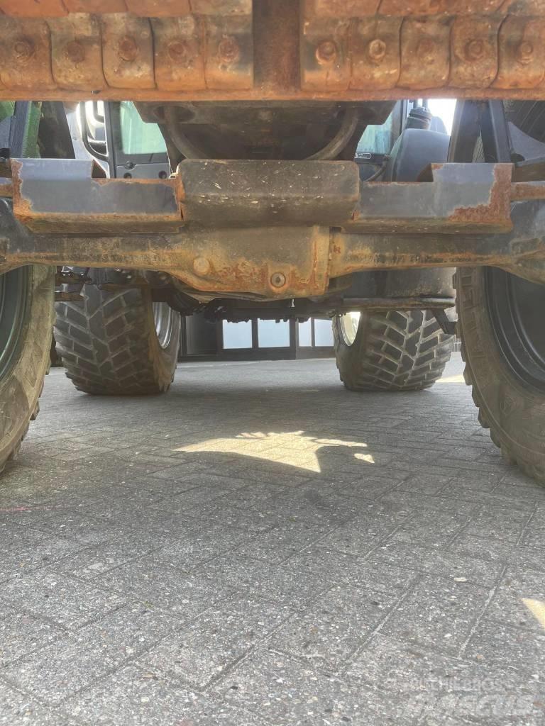 Valtra N 141 Traktorji
