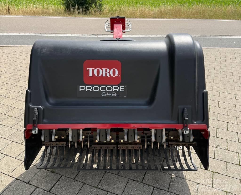 Toro ProCore 648S Prezračevalniki in rahljalniki