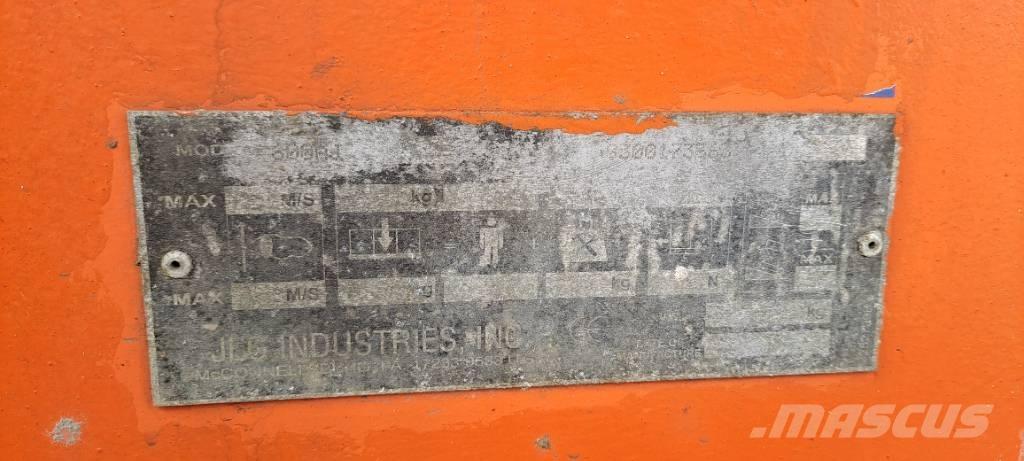 JLG 600AJ Zglobne dvižne ploščadi