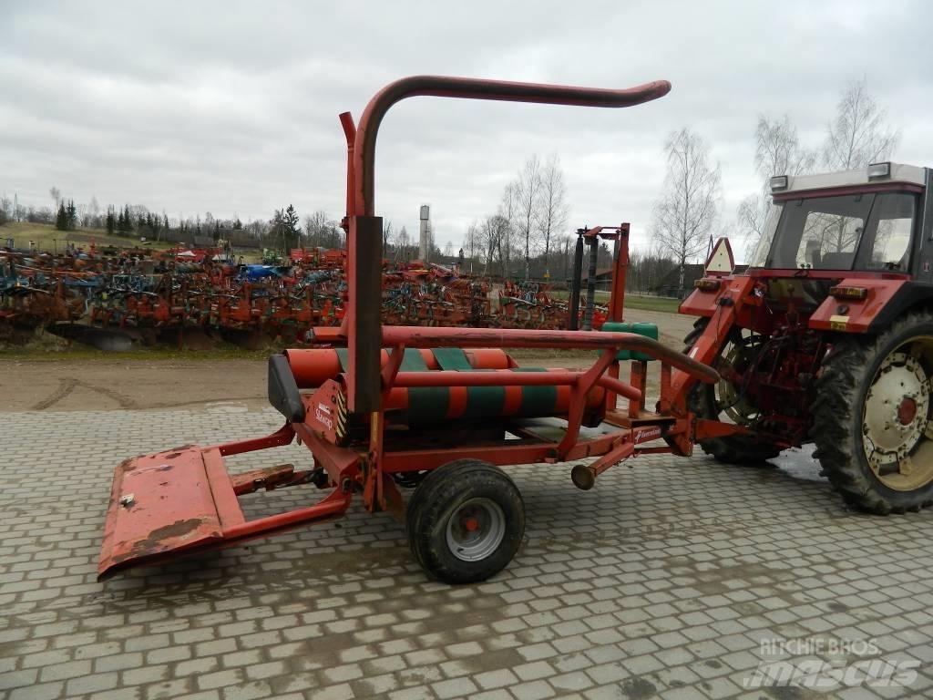 Kverneland UN7512 Stroji za zavijanje
