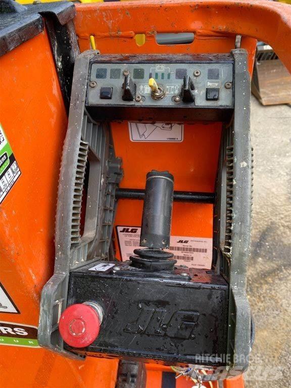 JLG 1230ES Druga dvigala in dvižne ploščadi