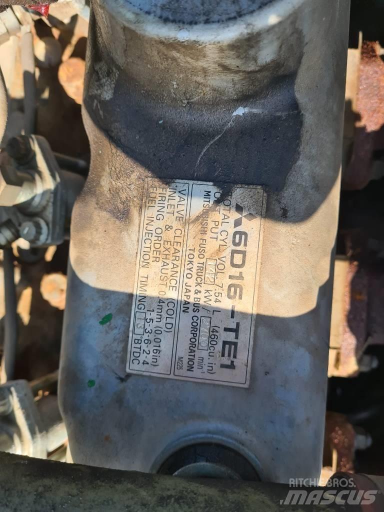 Kobelco 7045 Dvigala na gosenicah