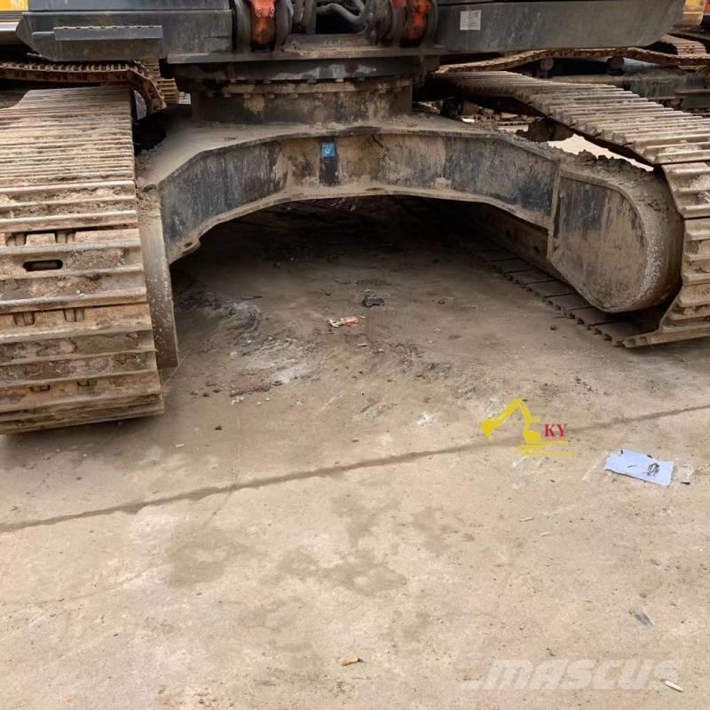 Hitachi 350 Bagri goseničarji