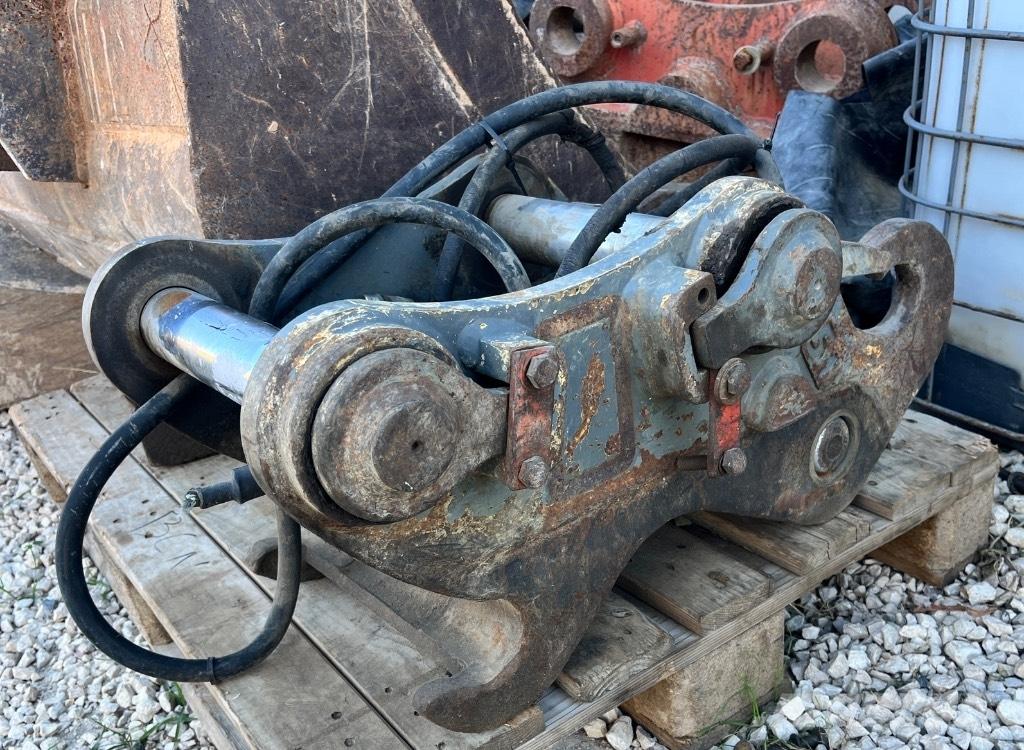 Liebherr SW33 Hitre spojke