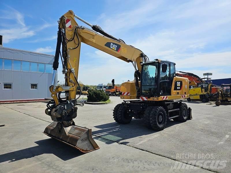 CAT M 318 F Bagri na kolesih