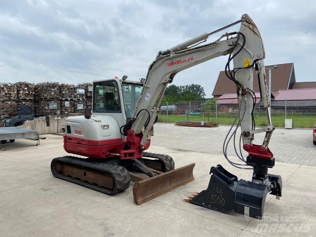 Takeuchi TB 260 Mini bagri <7t