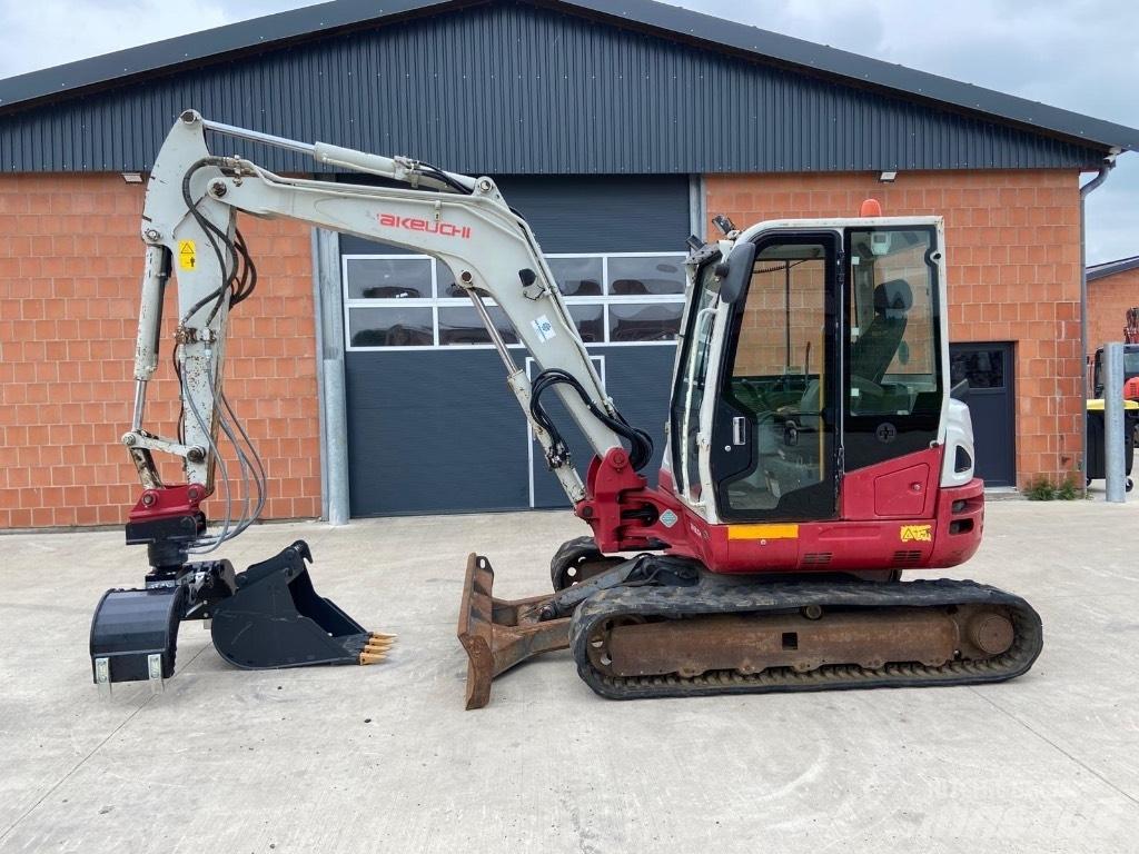Takeuchi TB 260 Mini bagri <7t