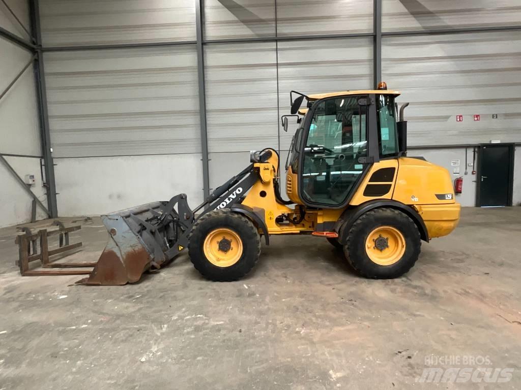 Volvo L 25 F Kolesni nakladalci