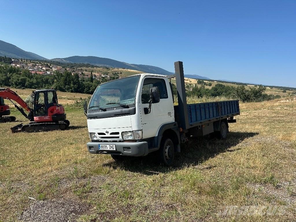 Nissan CABSTAR 35.13 Vlečne dvižne ploščadi