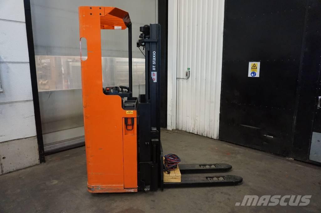 Toyota SSE135L Samopogonski ročni viličarji