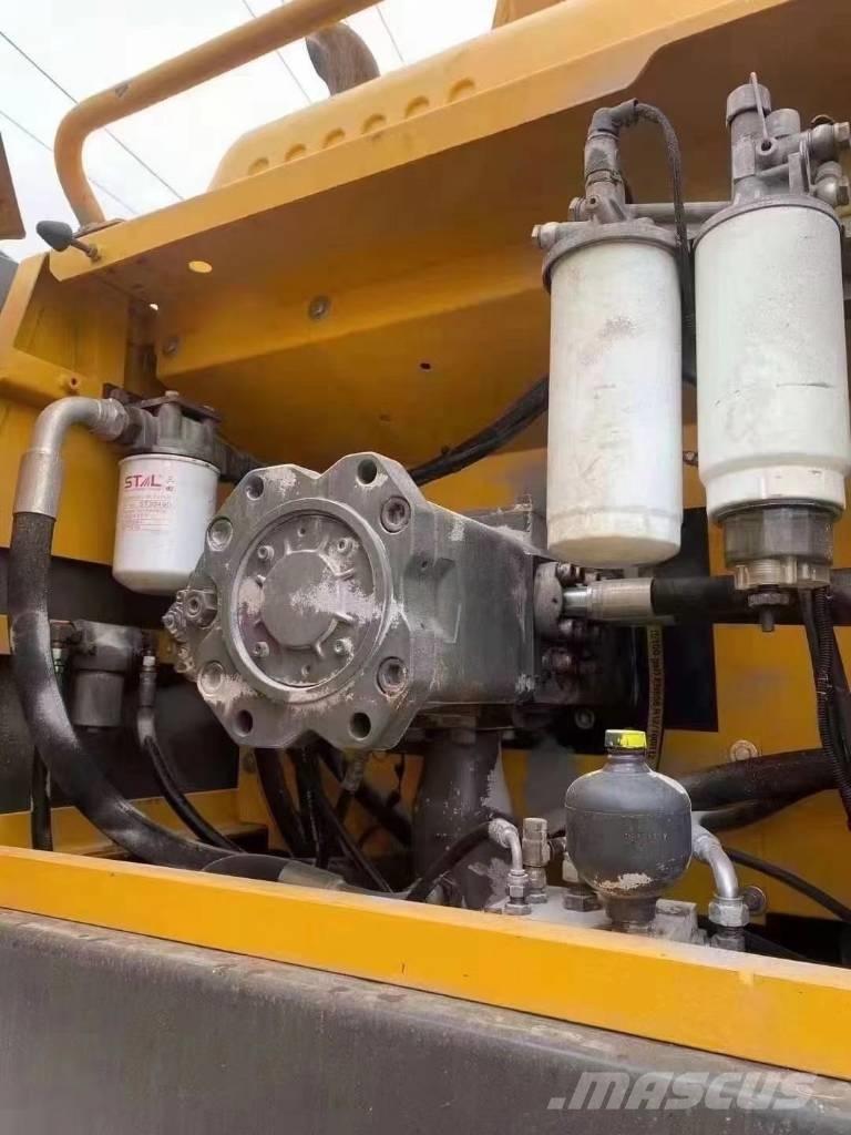 Volvo EC 360 Bagri goseničarji