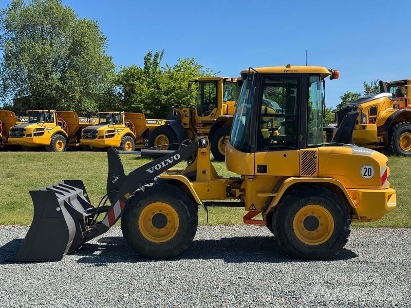 Volvo L 35 G Kolesni nakladalci