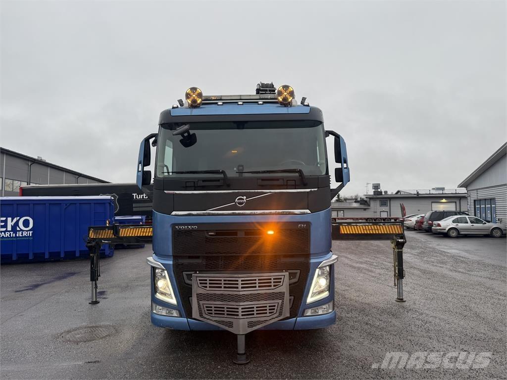 Volvo FH540 8X4 Tovornjaki z žerjavom