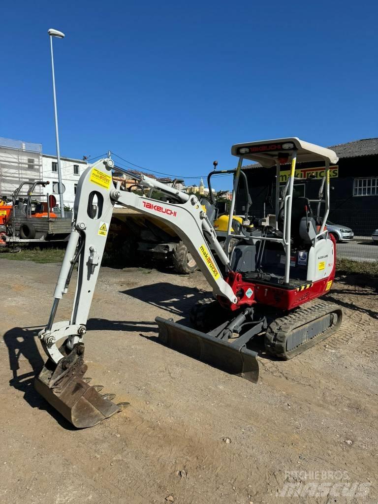 Takeuchi TB216 Mini bagri <7t