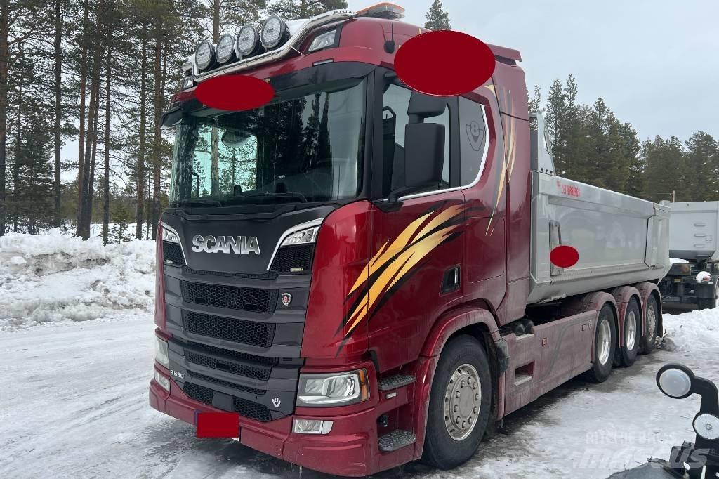 Scania R 590 Kiper tovornjaki
