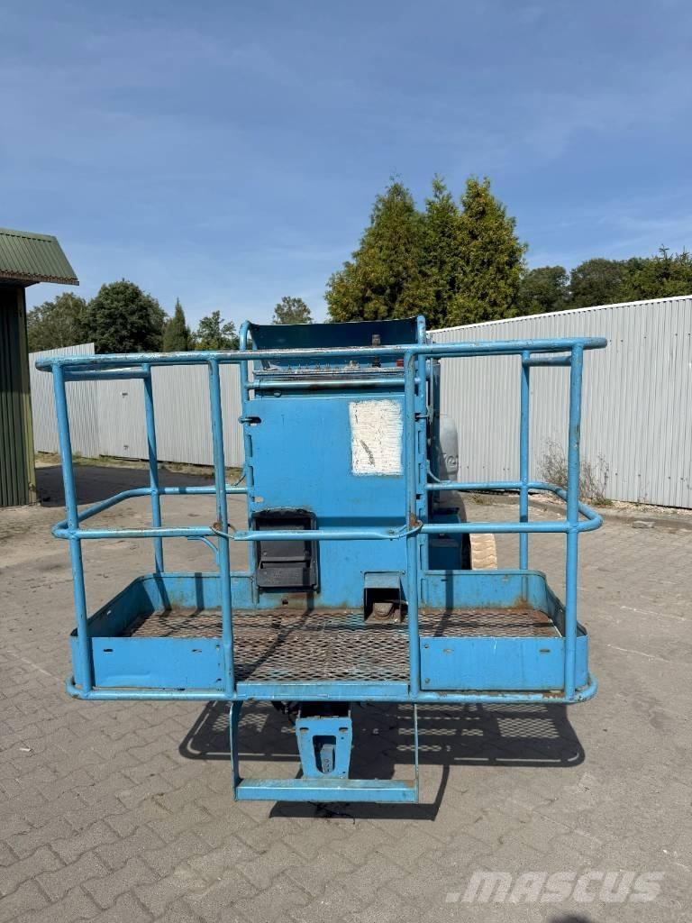 Genie Z 45/25 DC Zglobne dvižne ploščadi