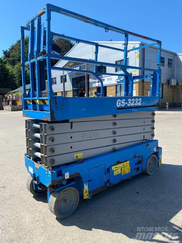 Genie GS 3232 Škarjaste dvižne ploščadi