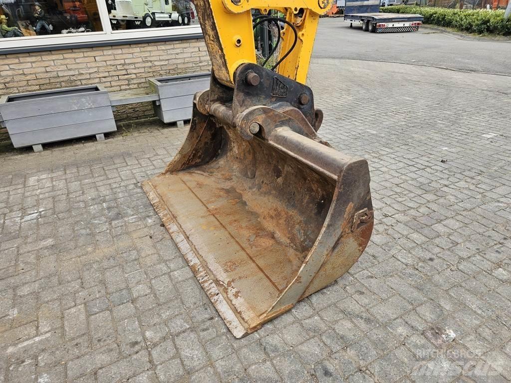 JCB JS145W Bagri na kolesih
